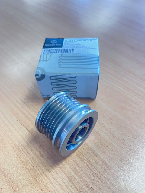 MERCEDES-BENZ ALTERNATOR CLUTCH PULLEY - 611 155 07 15
